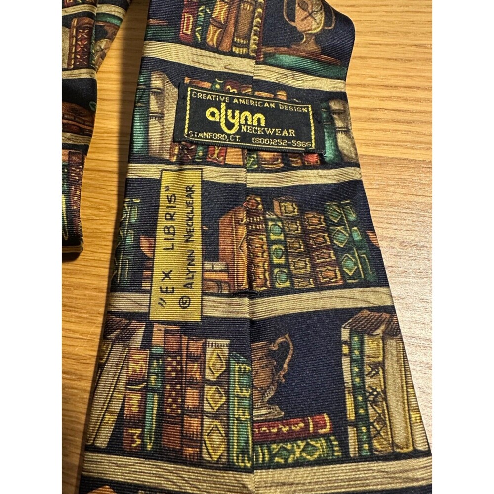 Vintage Alynn Ex Libris 100% Silk Men’s Neck Tie Made In USA Book Print